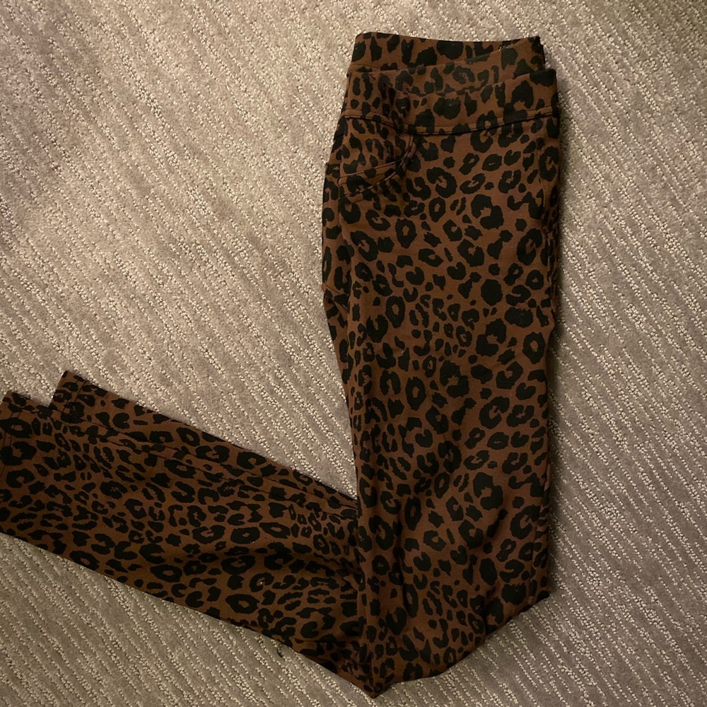 Cheetah Sanctuary Legging.